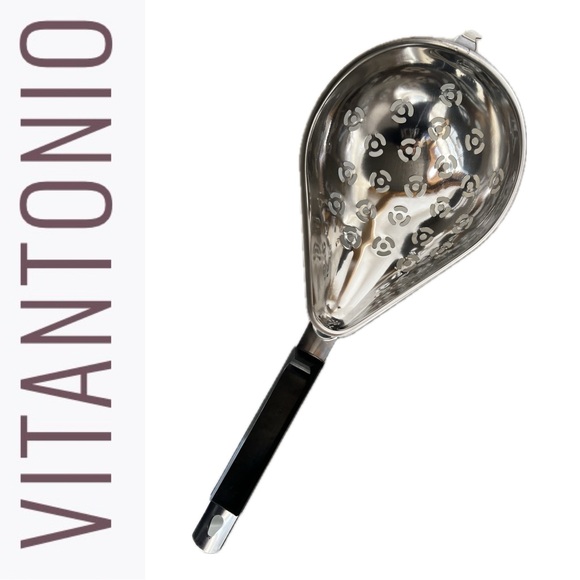 Vitantonio Other - 🍝Sturdy Stainless Steel Strainer / Collander with Black Handle